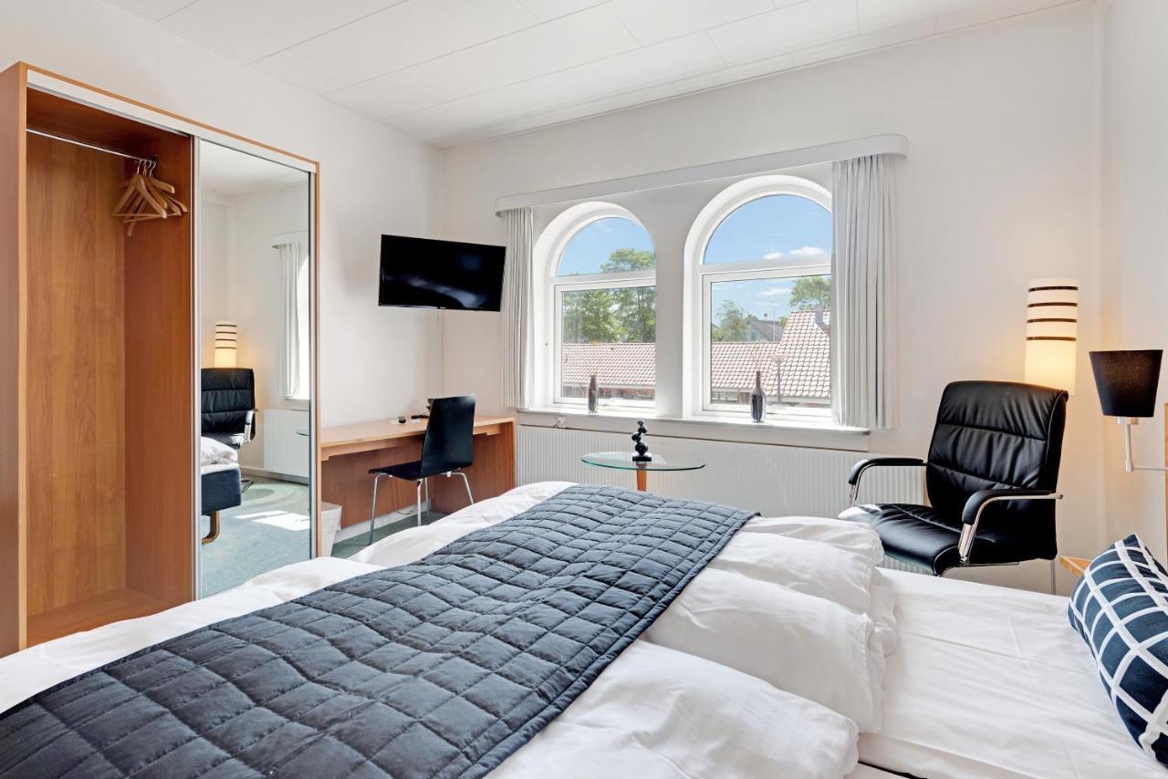 Hotel Jernbanegade Кьюбек Экстерьер фото