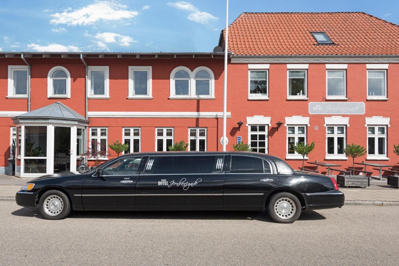 Hotel Jernbanegade Кьюбек Экстерьер фото